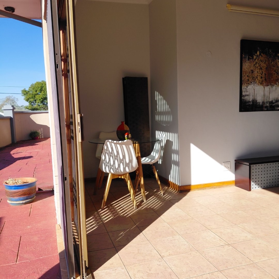 To Let 1 Bedroom Property for Rent in Waterkloof Gauteng