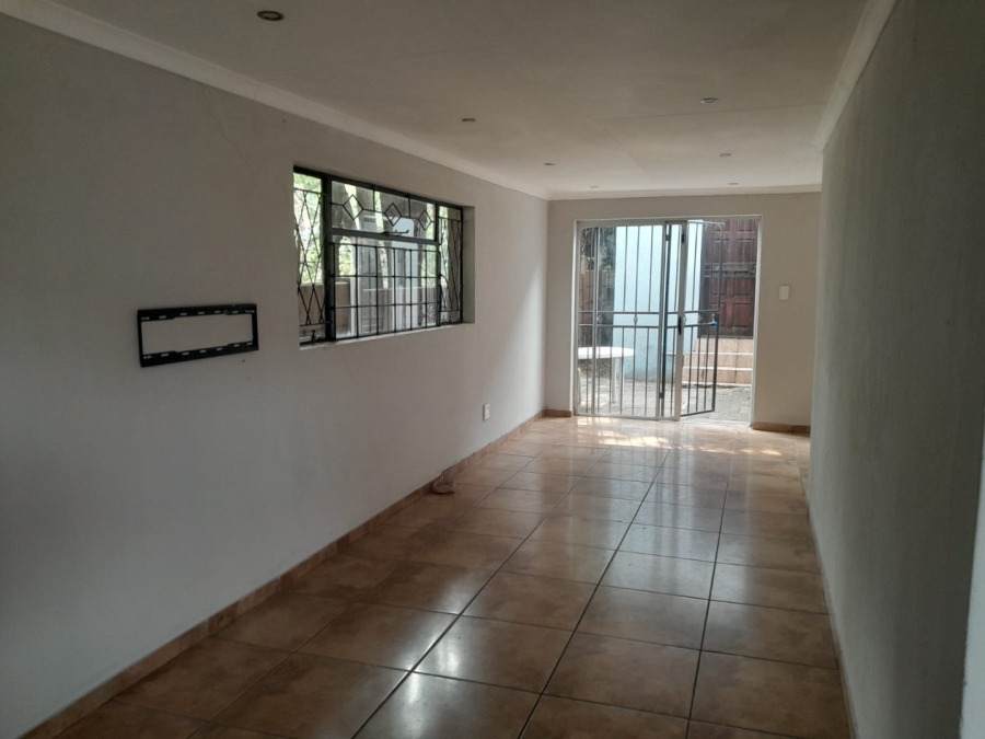 To Let Commercial Property for Rent in Edenvale Central Gauteng