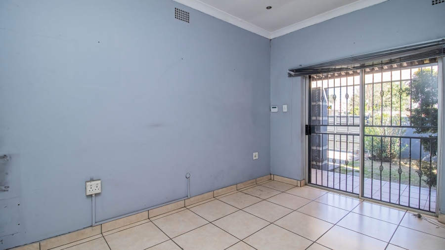 To Let Commercial Property for Rent in Edenvale Central Gauteng