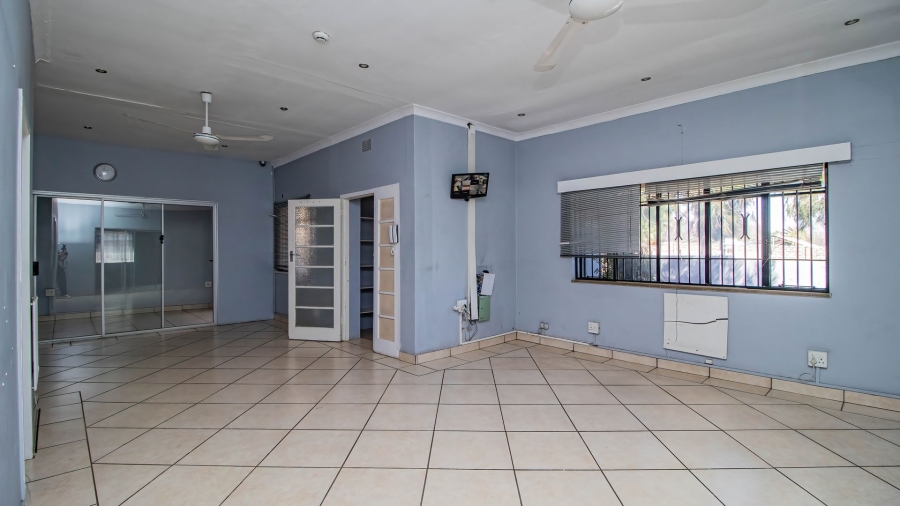 To Let Commercial Property for Rent in Edenvale Central Gauteng