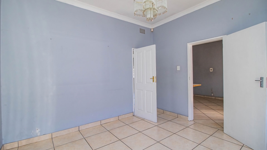 To Let Commercial Property for Rent in Edenvale Central Gauteng