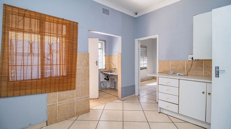 To Let Commercial Property for Rent in Edenvale Central Gauteng