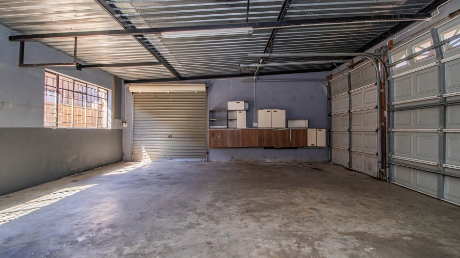 To Let Commercial Property for Rent in Edenvale Central Gauteng