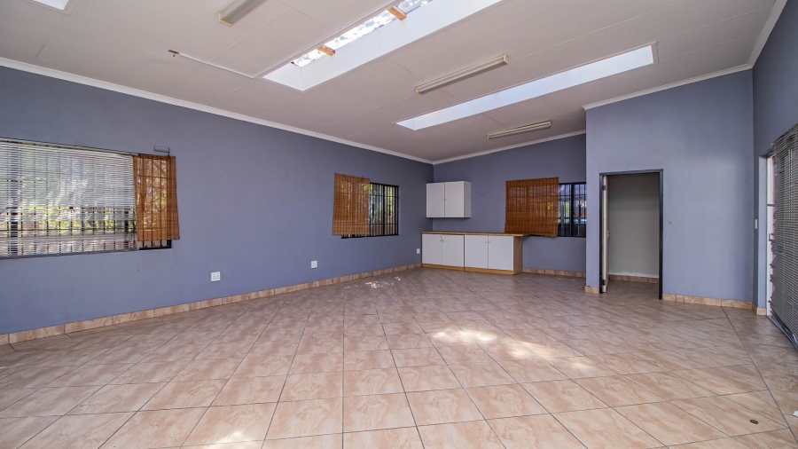 To Let Commercial Property for Rent in Edenvale Central Gauteng