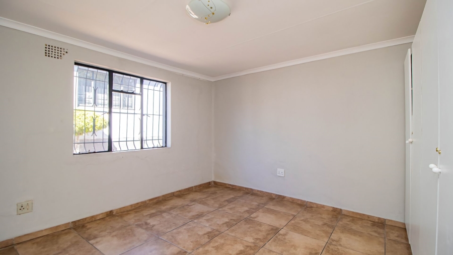 To Let Commercial Property for Rent in Edenvale Central Gauteng