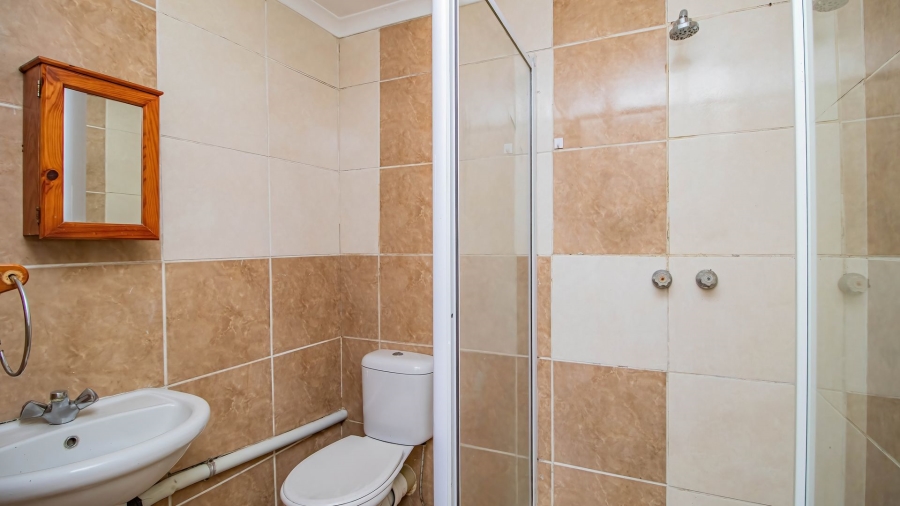 To Let Commercial Property for Rent in Edenvale Central Gauteng