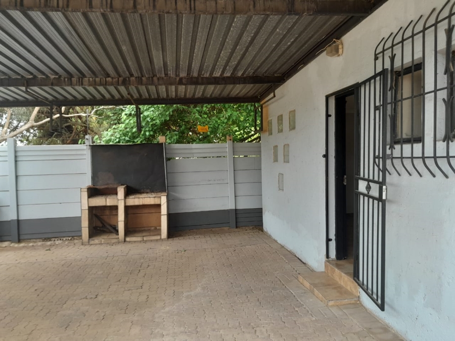 To Let Commercial Property for Rent in Edenvale Central Gauteng