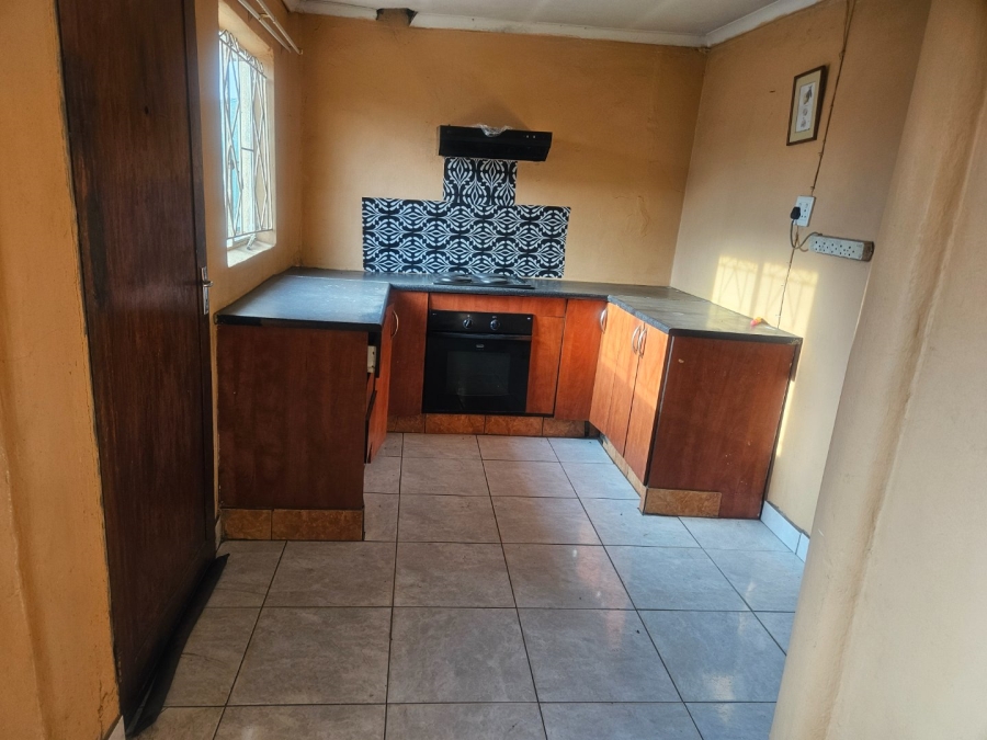 1 Bedroom Property for Sale in Daveyton Gauteng
