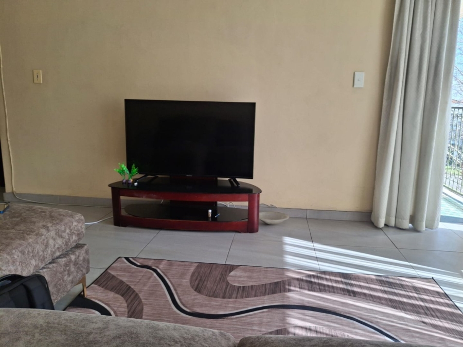2 Bedroom Property for Sale in Daveyton Gauteng