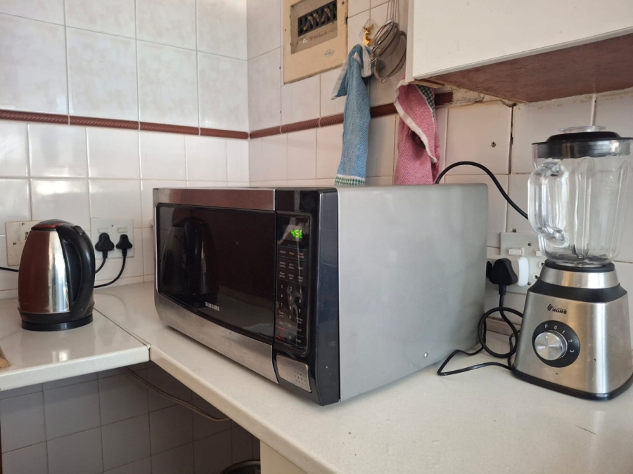 2 Bedroom Property for Sale in Daveyton Gauteng