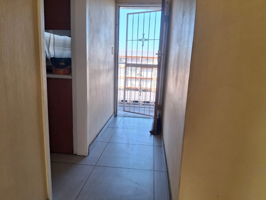 2 Bedroom Property for Sale in Daveyton Gauteng