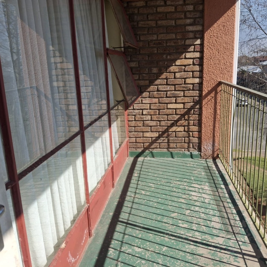 2 Bedroom Property for Sale in Daveyton Gauteng
