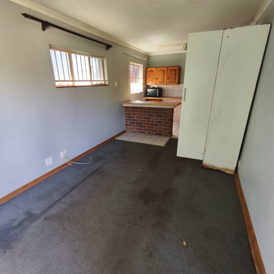 To Let 1 Bedroom Property for Rent in Primrose Gauteng