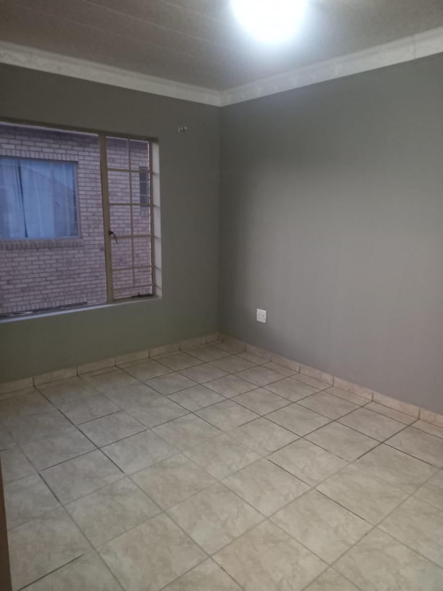 3 Bedroom Property for Sale in Vanderbijlpark SW 5 Gauteng