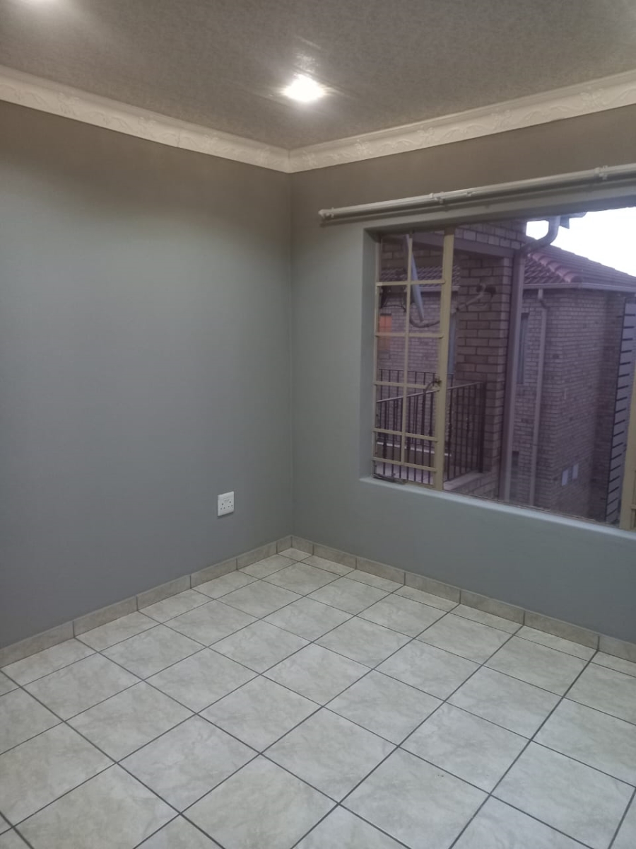 3 Bedroom Property for Sale in Vanderbijlpark SW 5 Gauteng