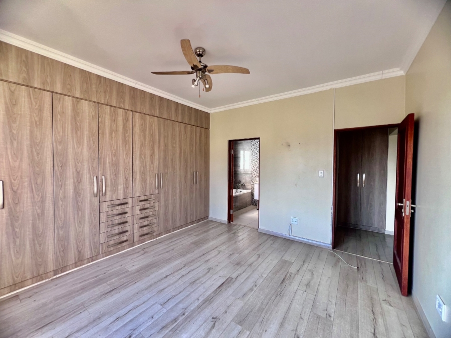 3 Bedroom Property for Sale in Bronberg Close Gauteng