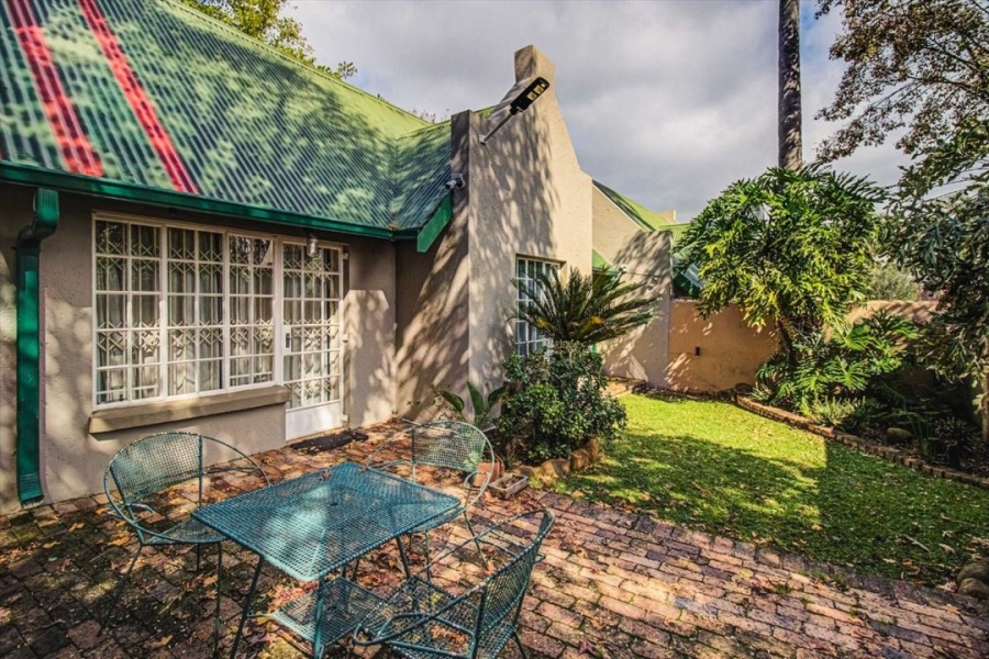2 Bedroom Property for Sale in Glen Marais Gauteng