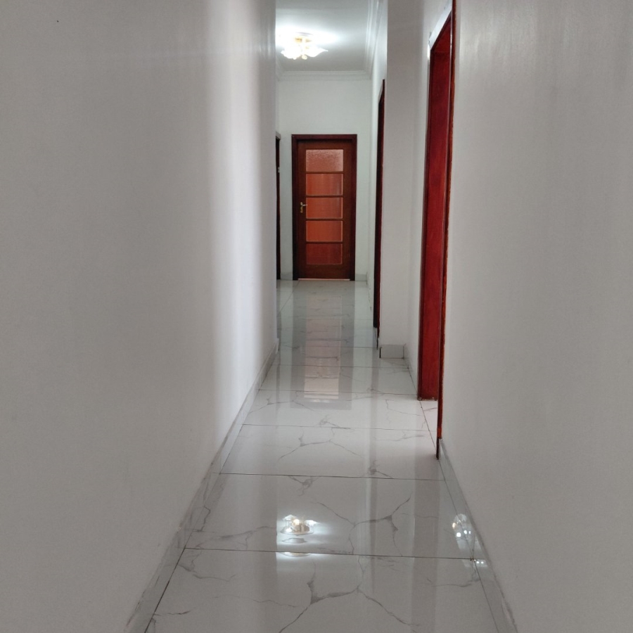 To Let 1 Bedroom Property for Rent in Waterkloof Gauteng