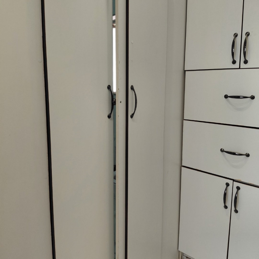 To Let 1 Bedroom Property for Rent in Waterkloof Gauteng