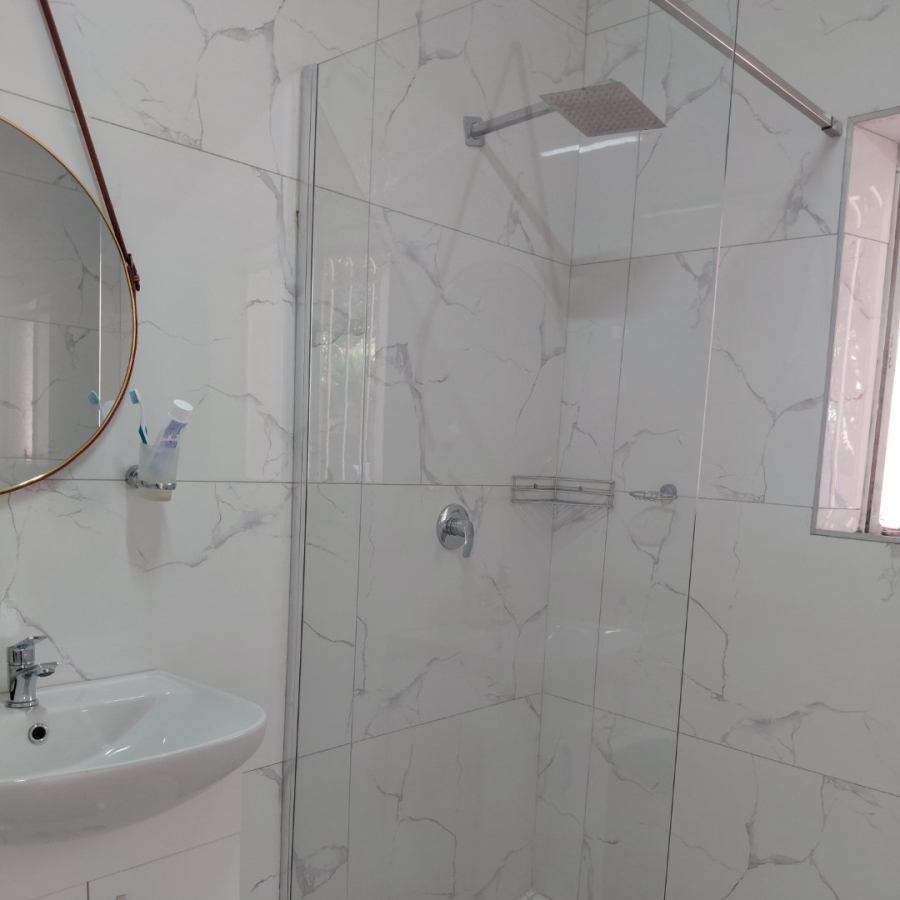 To Let 1 Bedroom Property for Rent in Waterkloof Gauteng