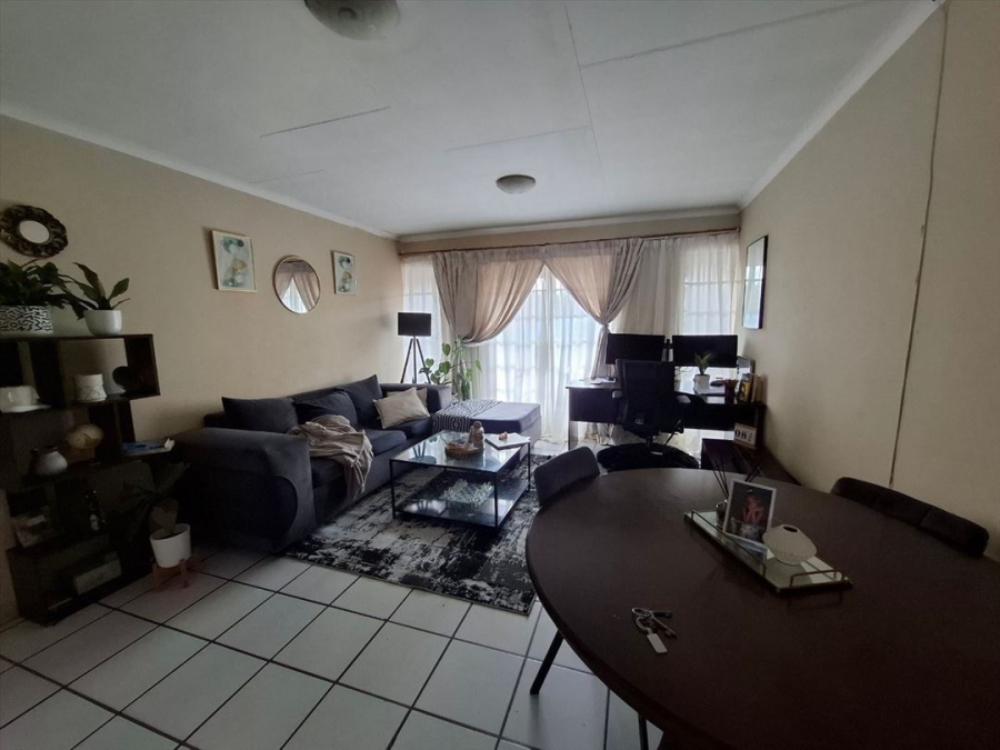 2 Bedroom Property for Sale in Parkdene Gauteng