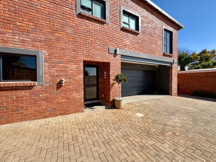4 Bedroom Property for Sale in Lyttelton Manor Gauteng