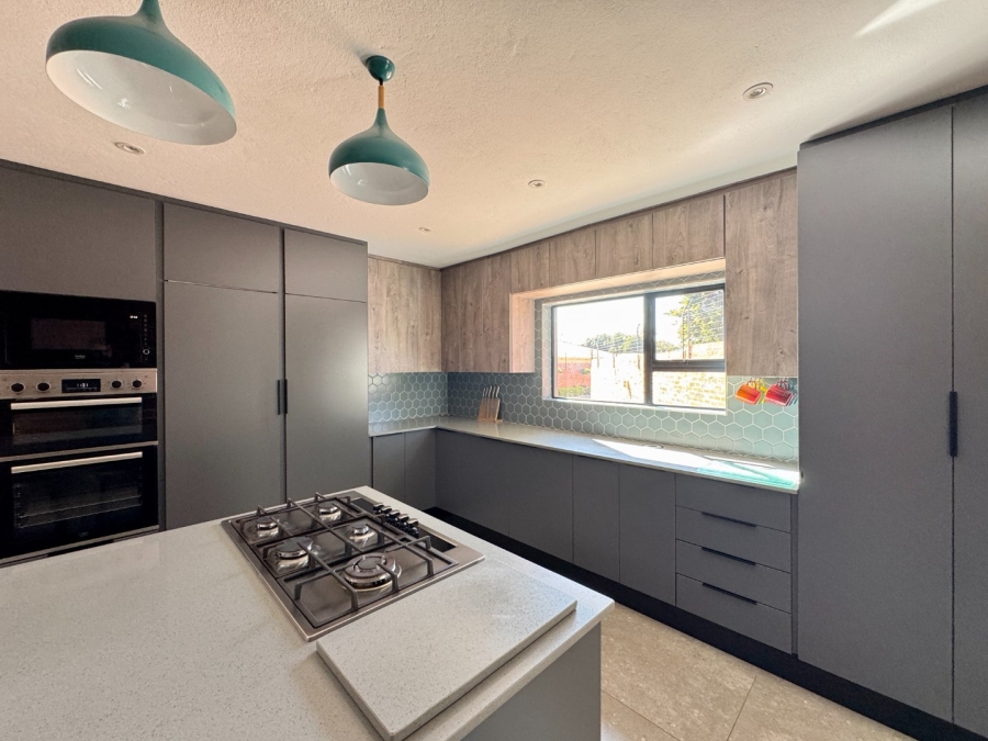 4 Bedroom Property for Sale in Lyttelton Manor Gauteng
