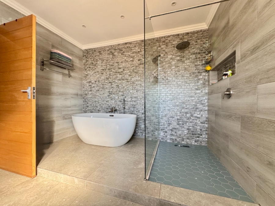4 Bedroom Property for Sale in Lyttelton Manor Gauteng