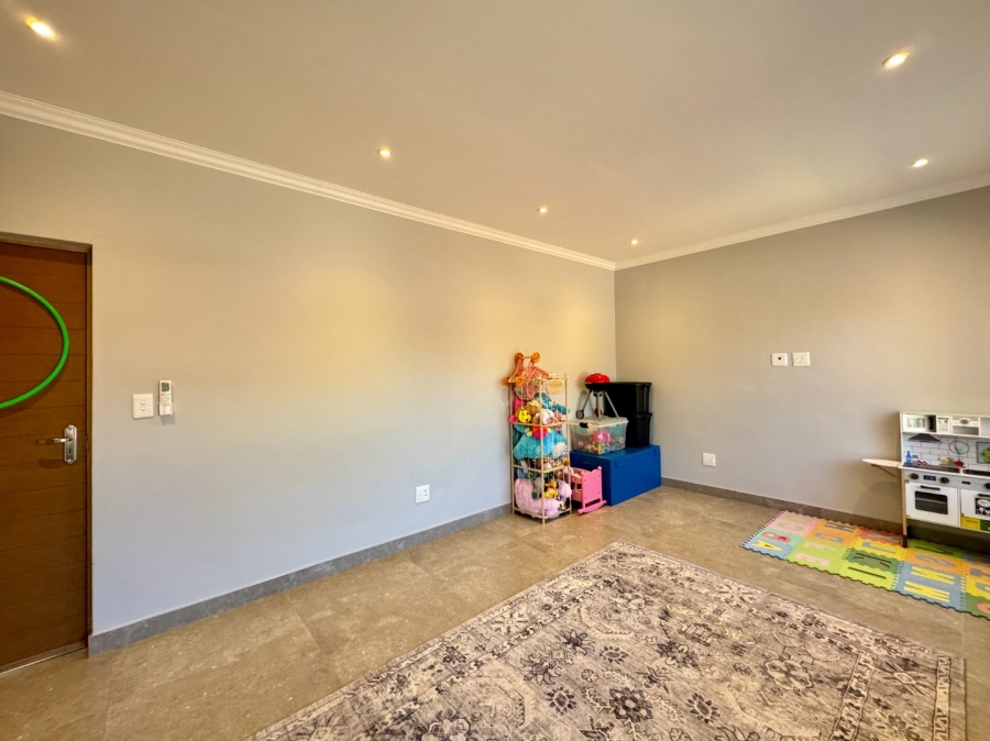 4 Bedroom Property for Sale in Lyttelton Manor Gauteng