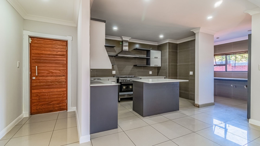 4 Bedroom Property for Sale in Willowbrook Gauteng