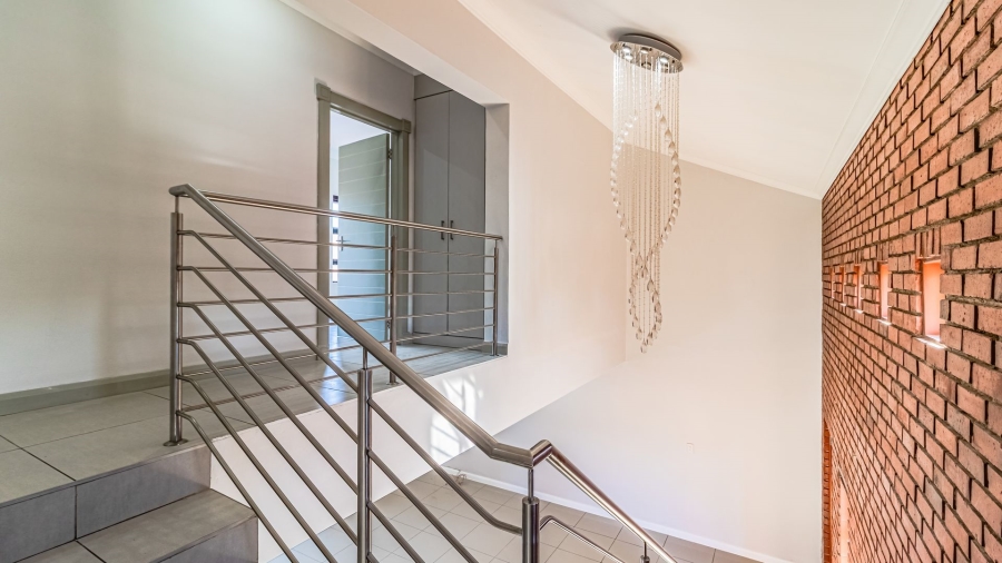 4 Bedroom Property for Sale in Willowbrook Gauteng