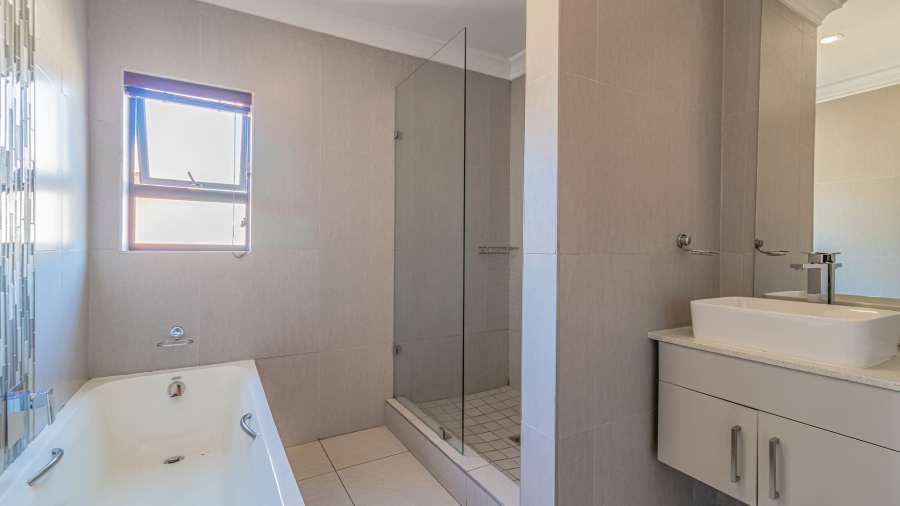 4 Bedroom Property for Sale in Willowbrook Gauteng