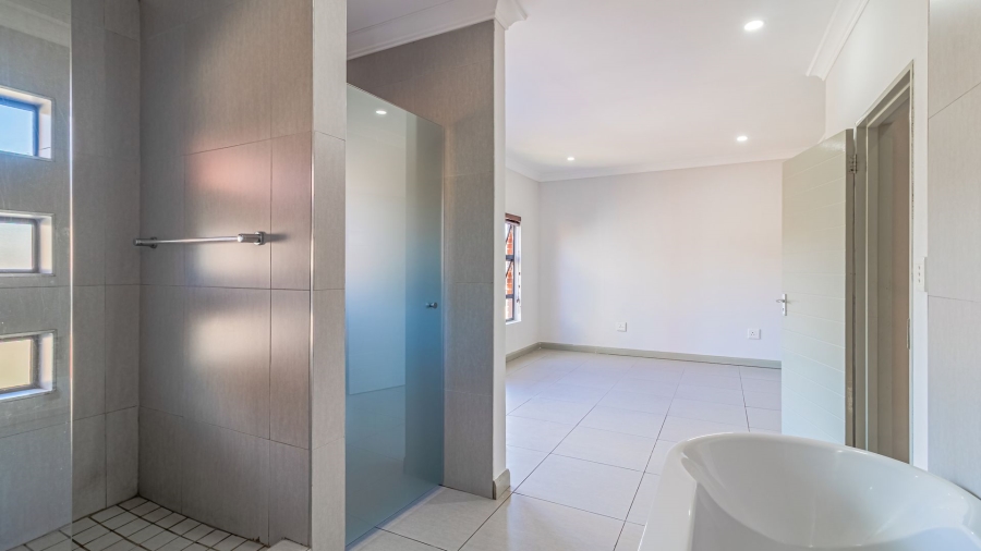 4 Bedroom Property for Sale in Willowbrook Gauteng