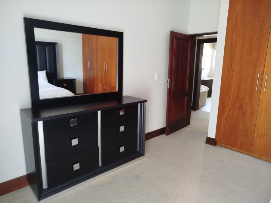 To Let 4 Bedroom Property for Rent in Sandown Gauteng