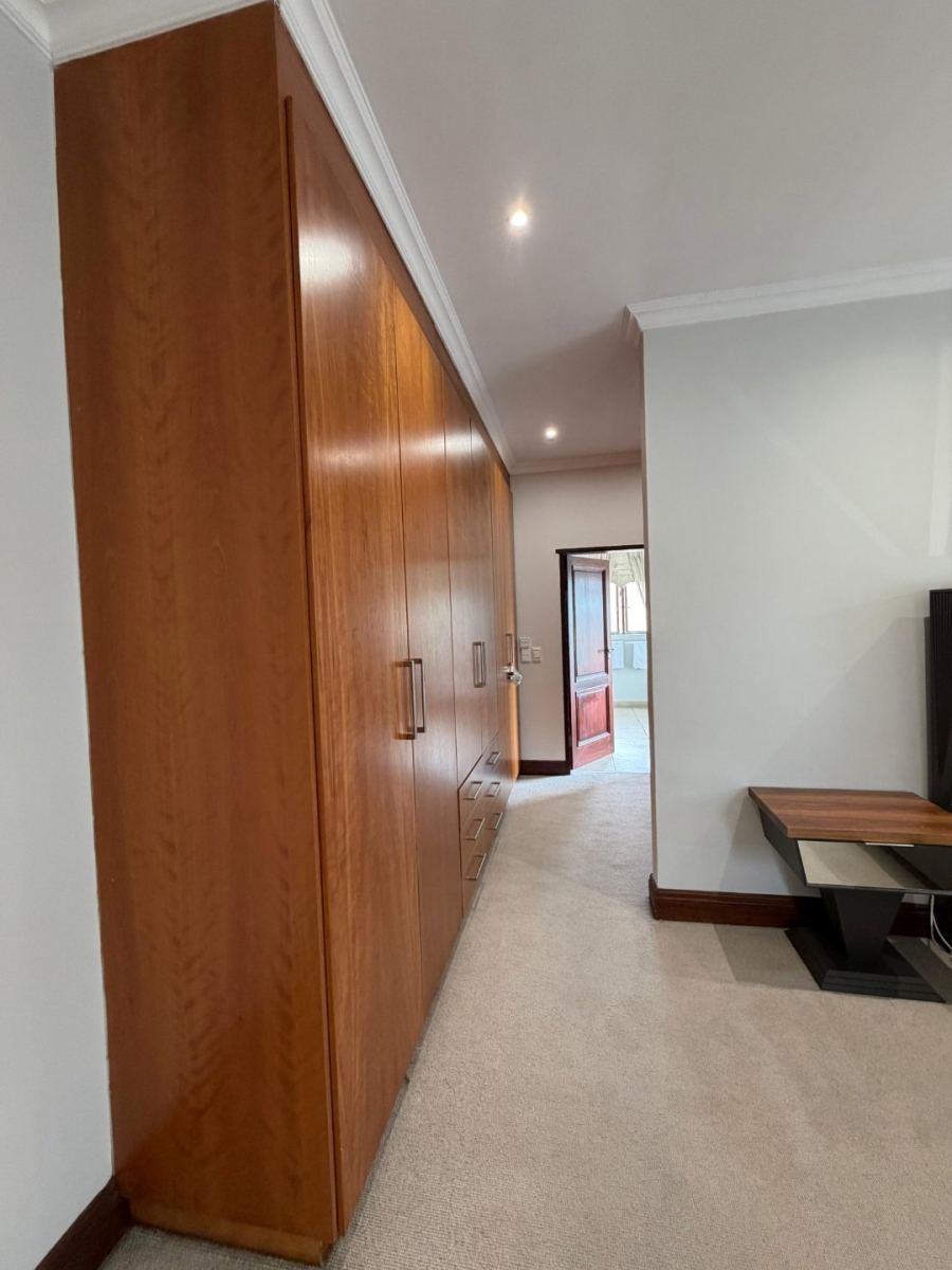 To Let 4 Bedroom Property for Rent in Sandown Gauteng