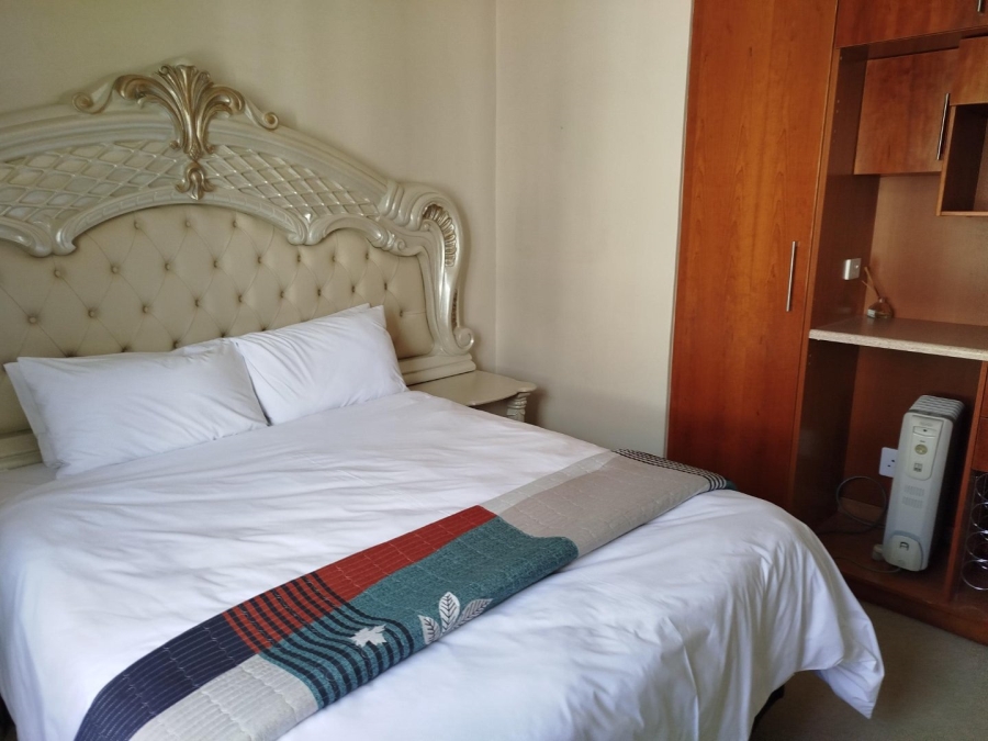 To Let 4 Bedroom Property for Rent in Sandown Gauteng