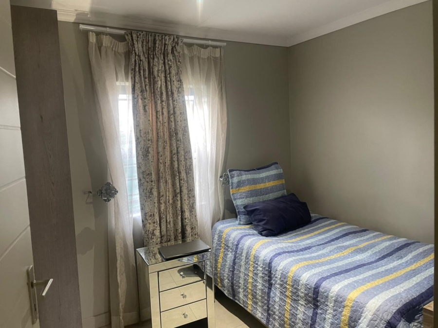 To Let 3 Bedroom Property for Rent in Lion Pride Gauteng