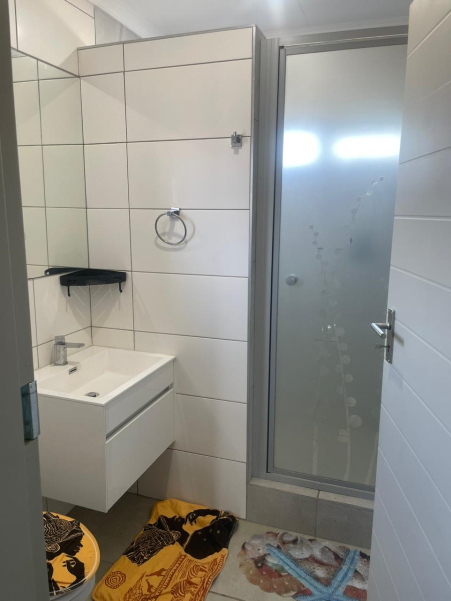 To Let 3 Bedroom Property for Rent in Lion Pride Gauteng