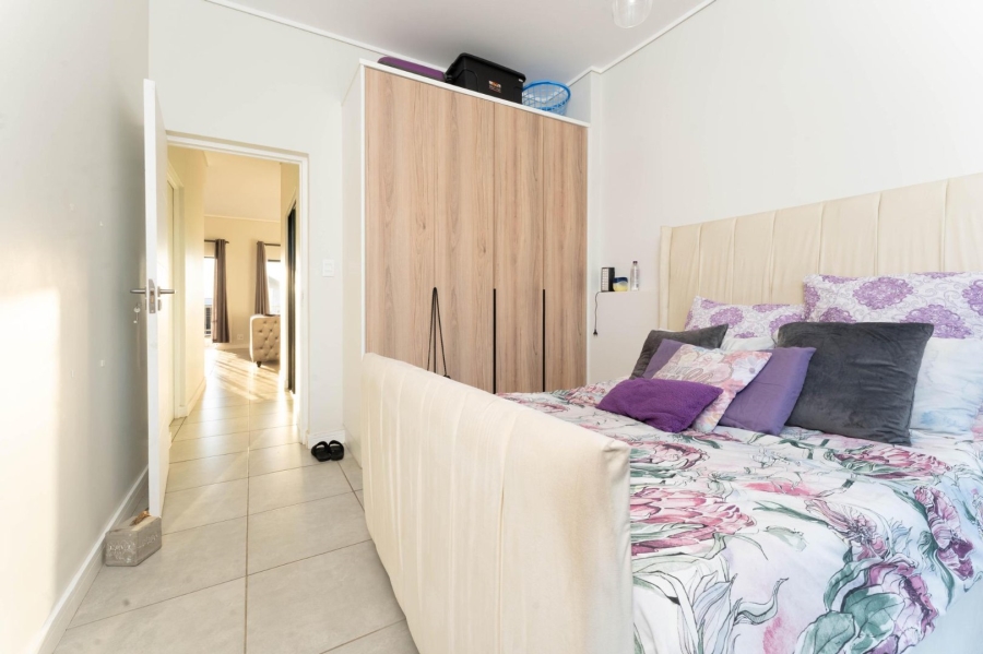 To Let 2 Bedroom Property for Rent in Waterfall Heights Gauteng