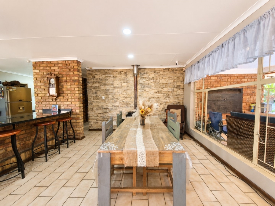 3 Bedroom Property for Sale in Sunward Park Gauteng