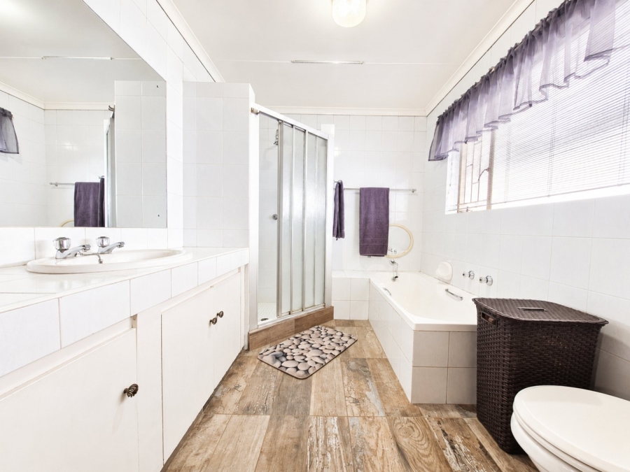 3 Bedroom Property for Sale in Sunward Park Gauteng