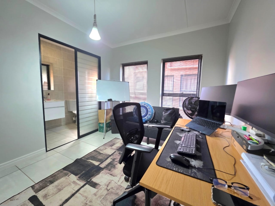 2 Bedroom Property for Sale in Zwartkoppies Gauteng