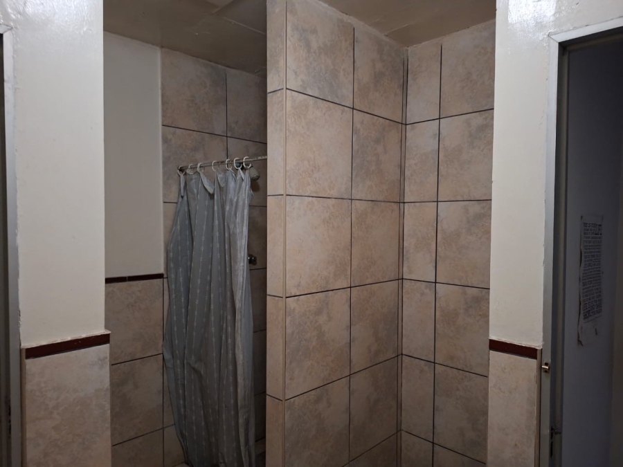 17 Bedroom Property for Sale in Brixton Gauteng