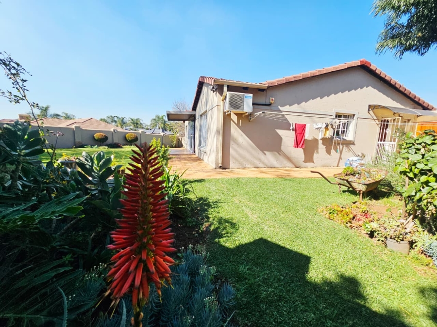 3 Bedroom Property for Sale in Heuwelsig Estate Gauteng