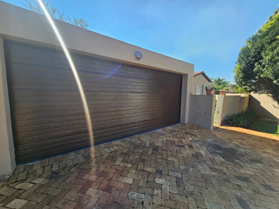 3 Bedroom Property for Sale in Heuwelsig Estate Gauteng