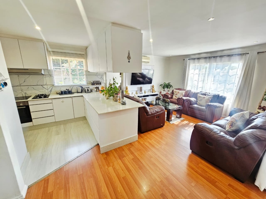 3 Bedroom Property for Sale in Heuwelsig Estate Gauteng