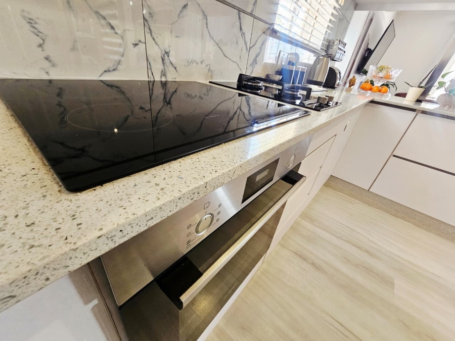 3 Bedroom Property for Sale in Heuwelsig Estate Gauteng
