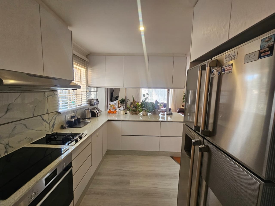3 Bedroom Property for Sale in Heuwelsig Estate Gauteng