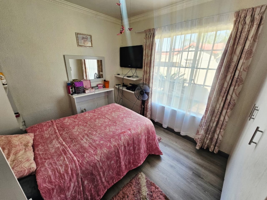 3 Bedroom Property for Sale in Heuwelsig Estate Gauteng