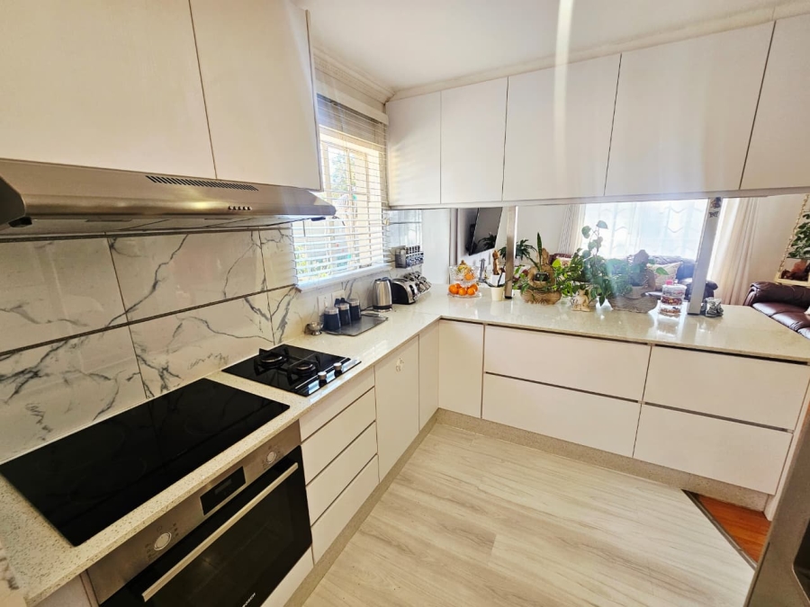 3 Bedroom Property for Sale in Heuwelsig Estate Gauteng
